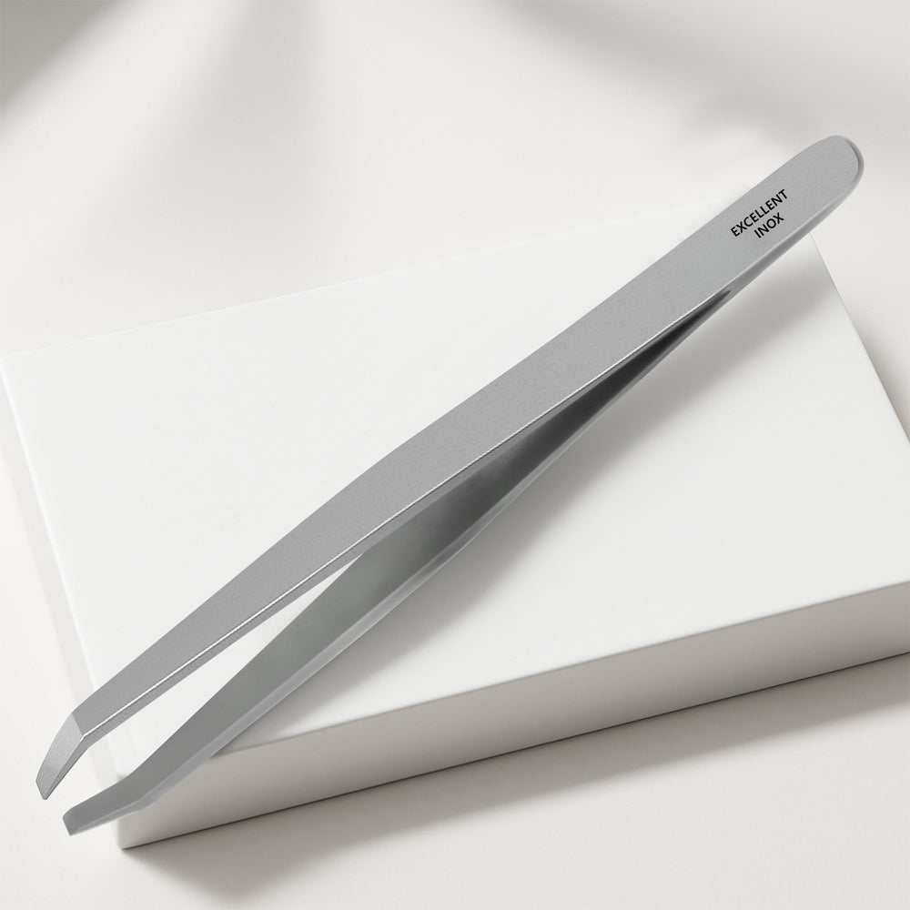 Tweezers with angled tip for fine hairs, stainless steel – view 4