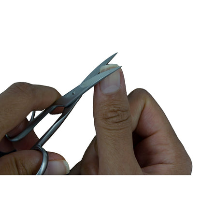Left-handed nail scissors with ergonomic design in detail – view 2