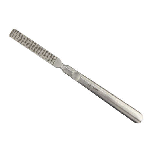 Metalowa tarka ze stali nierdzewnej do usuwania zrogowaceń, 16 cm, z płaskim uchwytem i wgłębieniem na palec