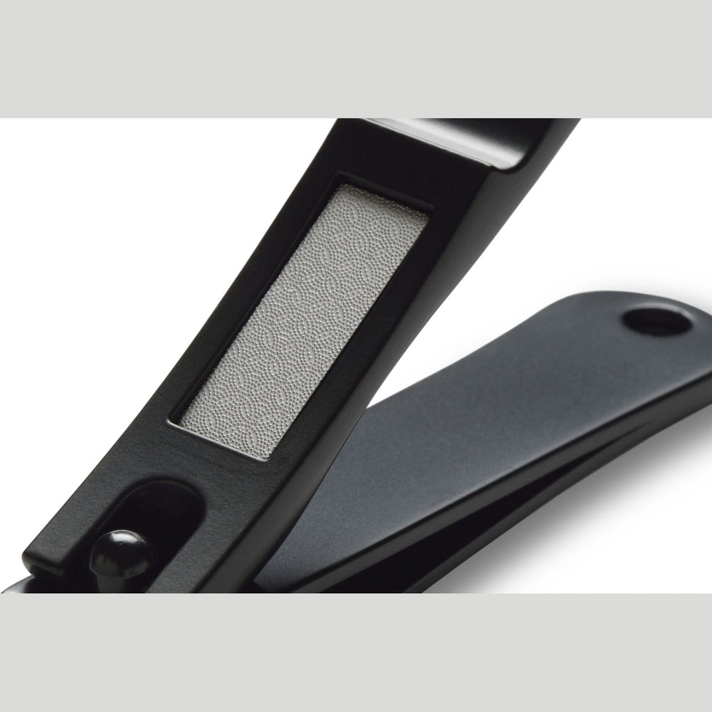 MANePED Black Edition nail clipper set as a nail care accessory – view 11