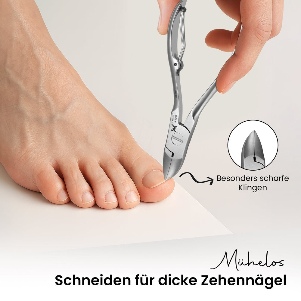Nail nippers Basic in use on the toenail, straight blade – view 2