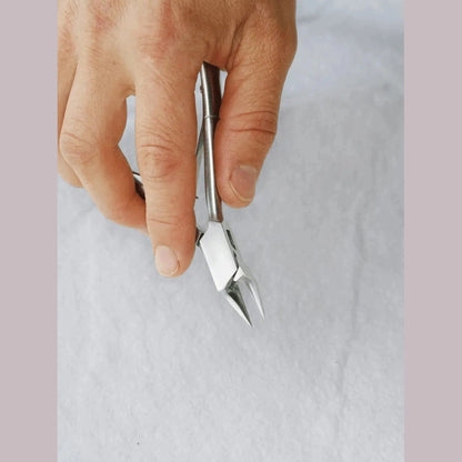 RUCK professional corner nippers for removing ingrown nail parts – view 2
