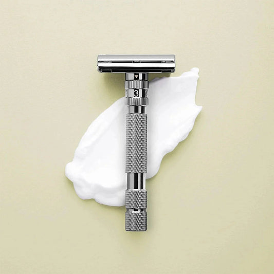 Safety razor T2 with infinitely adjustable shaving settings – view 2