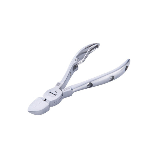 Tifall® nail nippers with perforated design