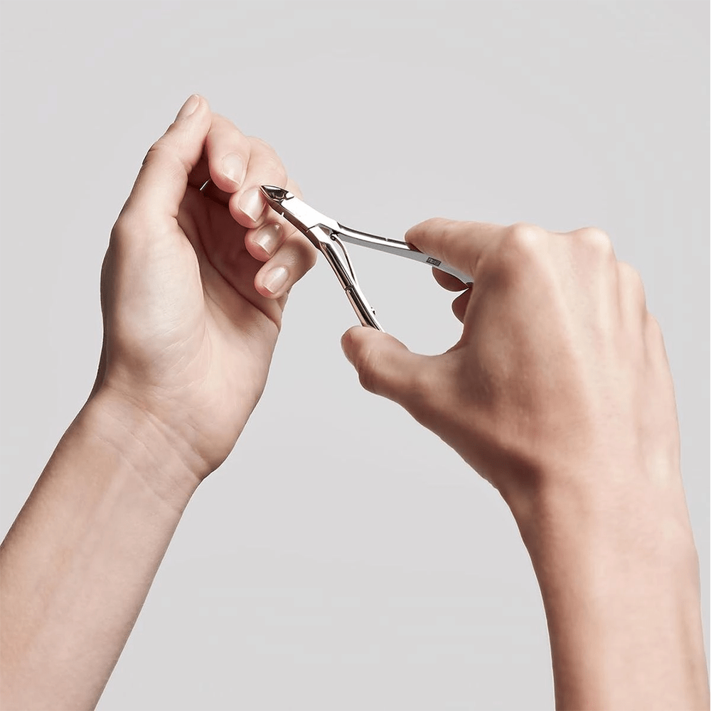 Classic INOX cuticle nippers from Zwilling for removing excess cuticle – view 2