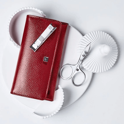 Estuche de piel con cierre de botón de presión del set de manicura Zwilling Twinox – vista 2